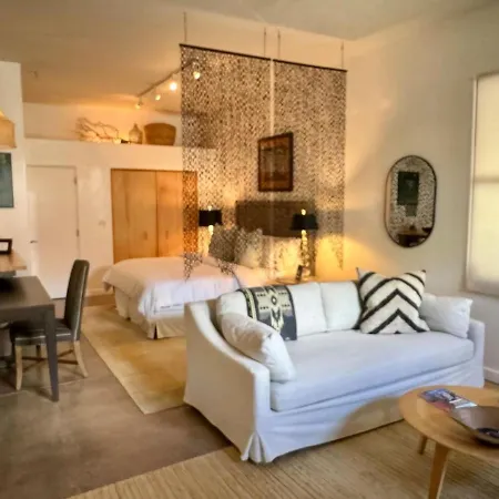 Casa Tua Spacious Design Loft Railyard District Soaking Tub * Santa Fe