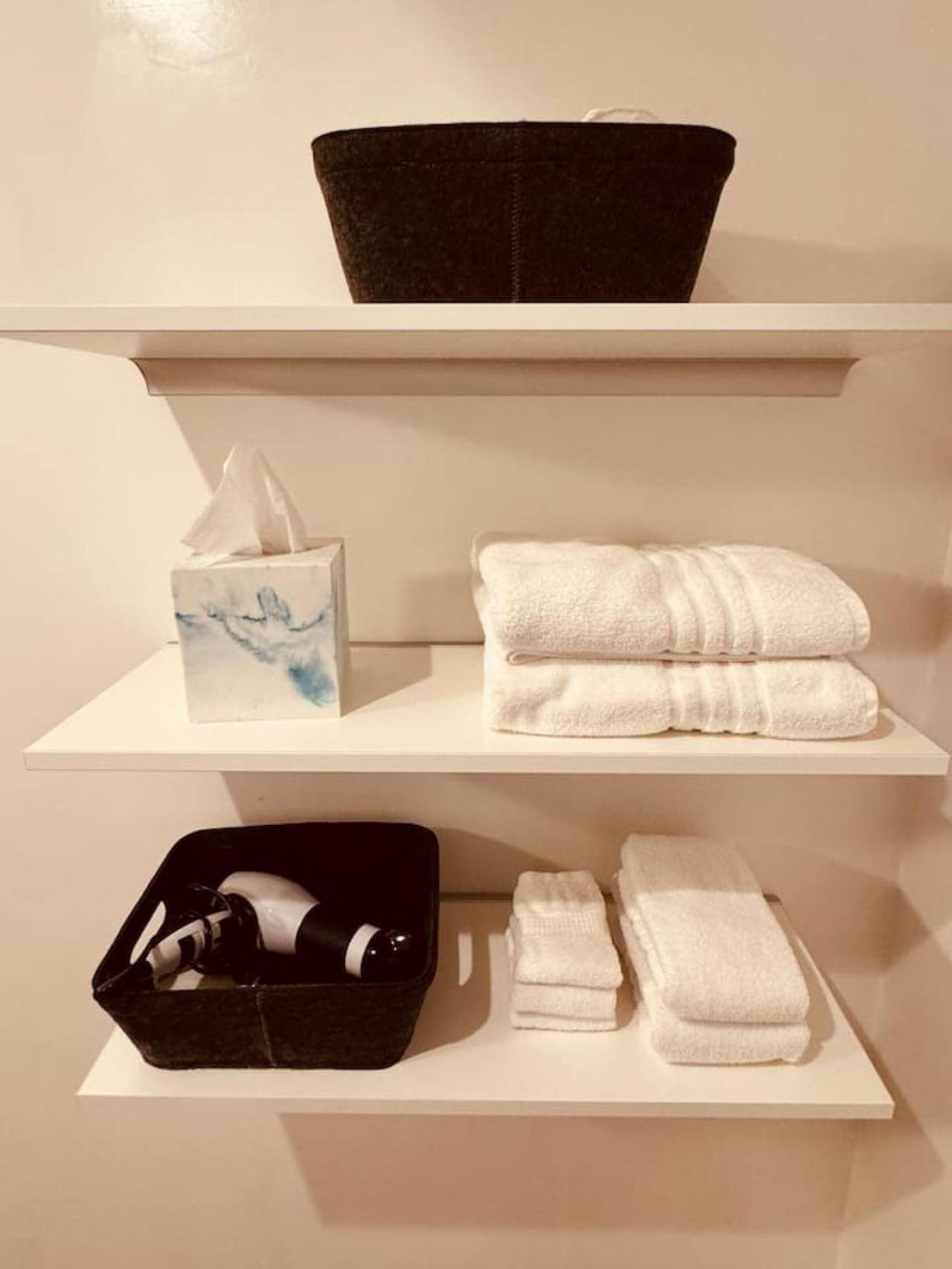 Casa Tua Spacious Design Loft Railyard District Soaking Tub