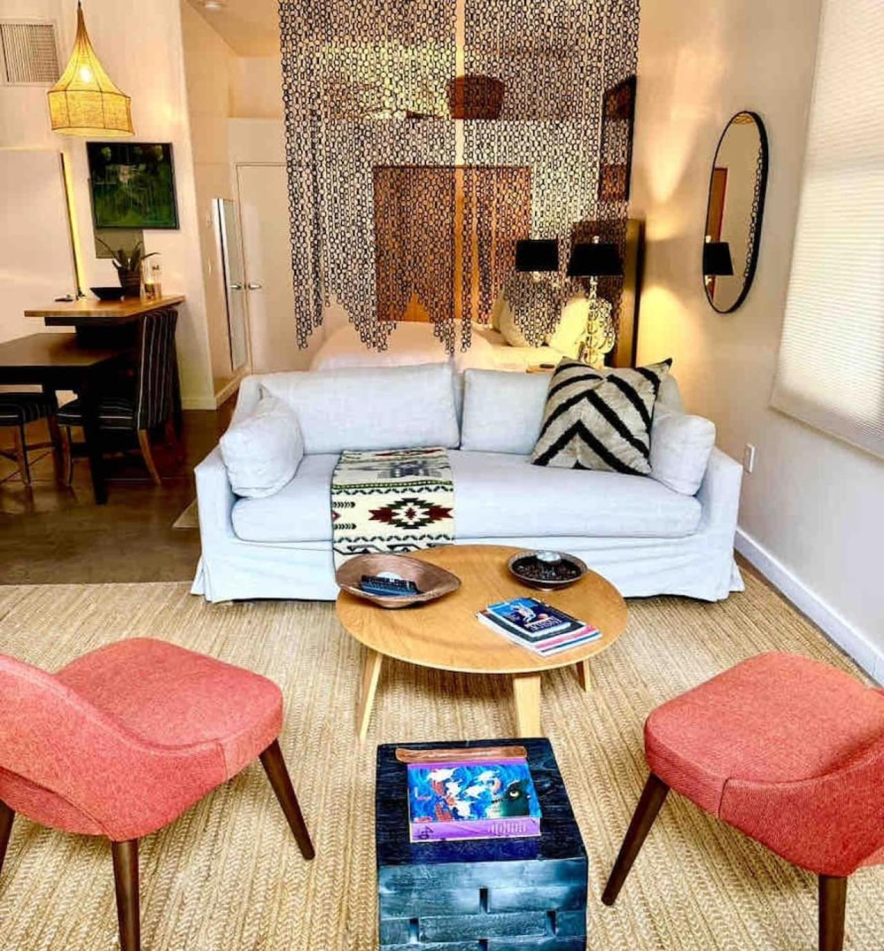 Casa Tua Spacious Design Loft Railyard District Soaking Tub Holiday home Santa Fe