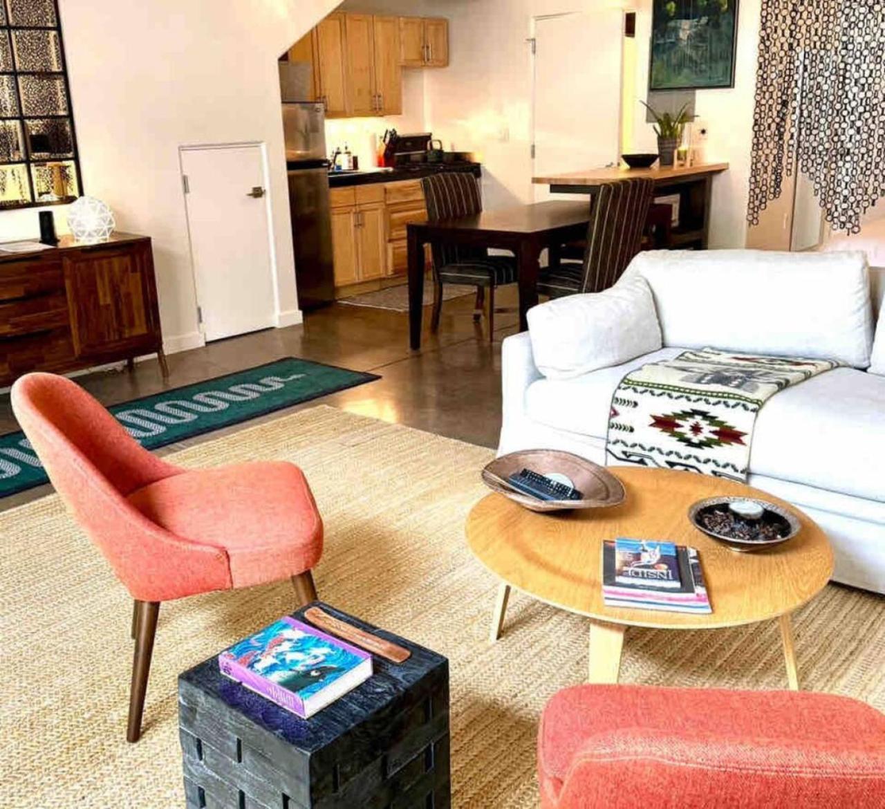 Holiday home Casa Tua Spacious Design Loft Railyard District Soaking Tub